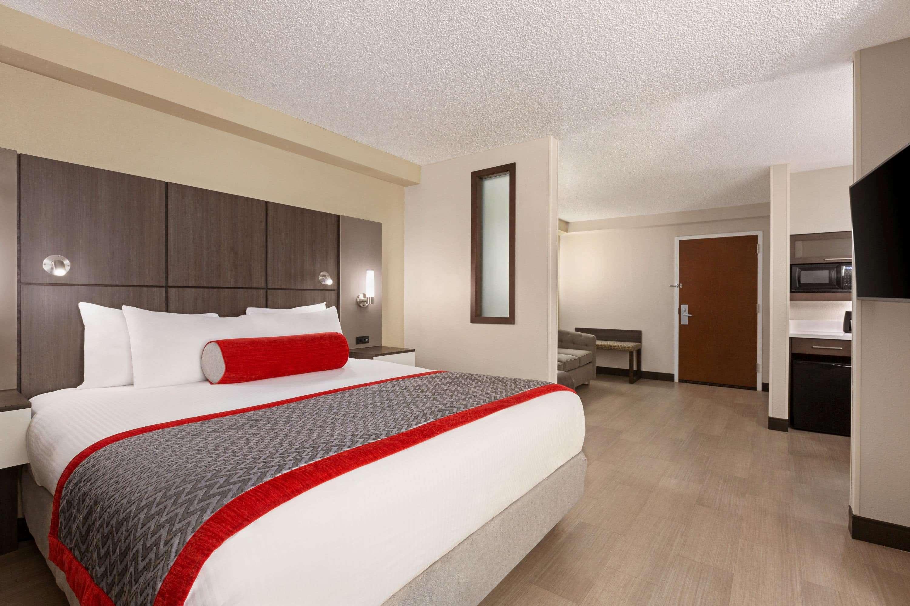 Ramada By Wyndham Suites Orlando Airport- Free Airport Shuttle Dış mekan fotoğraf